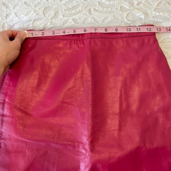 Dresses & Skirts - Beautiful vintage, real leather, hot pink skirt